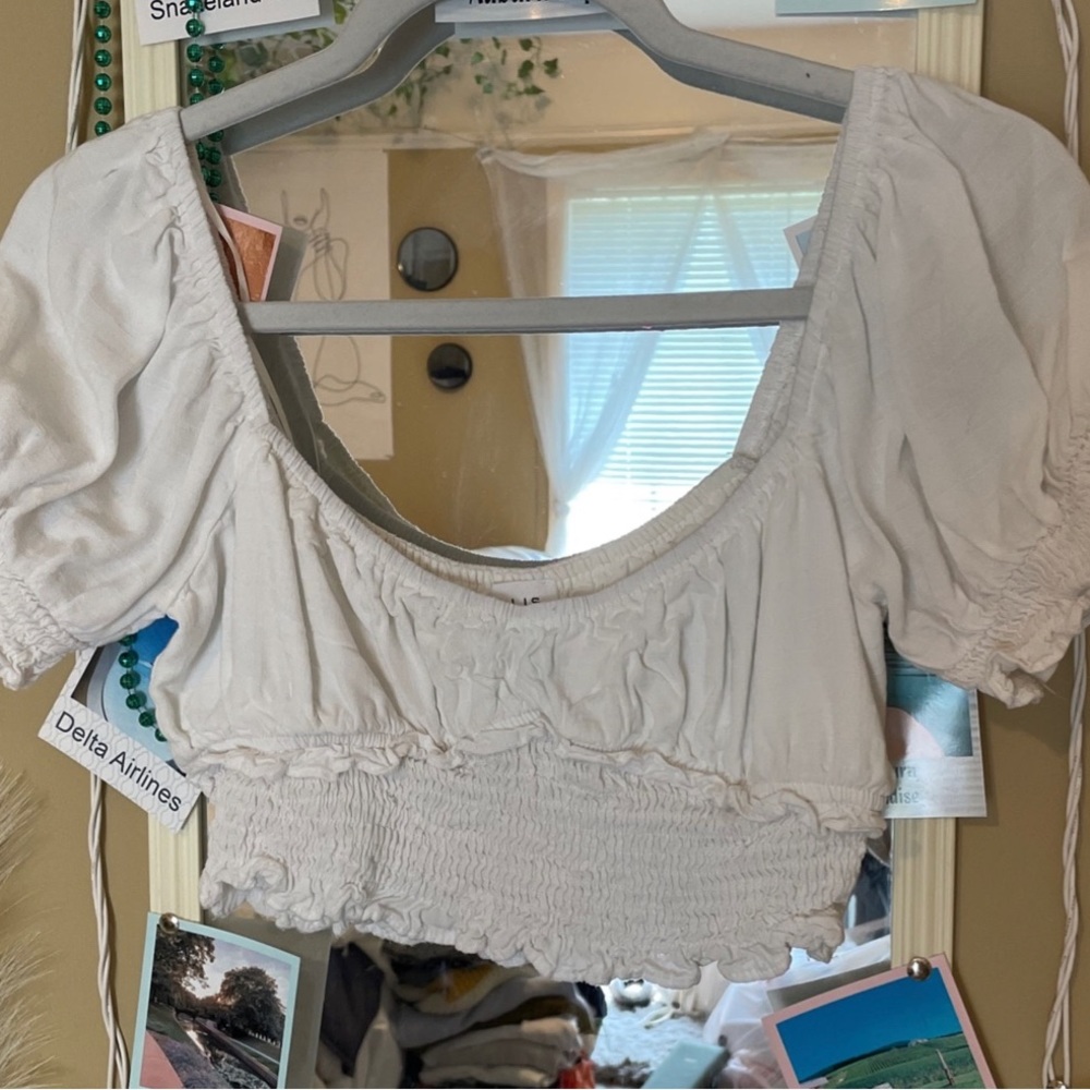 White Le Lis Crop Top